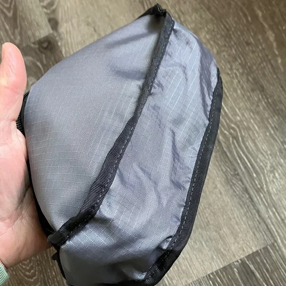 Flowfold Explorer Fanny Pack - Picture 9 of 15